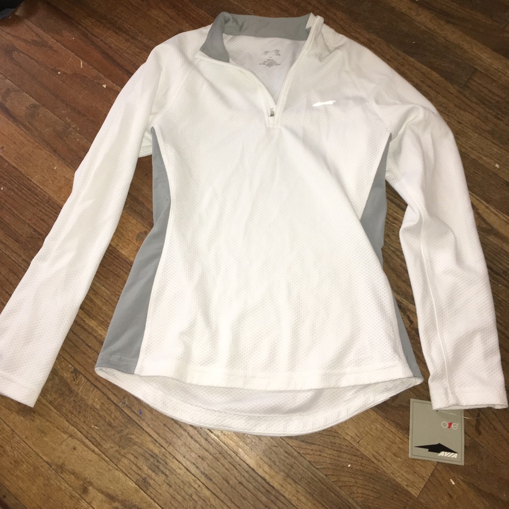 Avia sweater