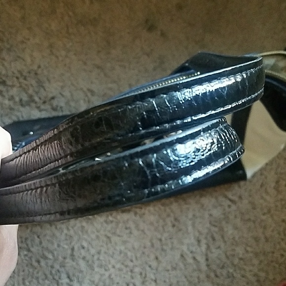 Guess white and black satchel bag - Picture 5 of 5