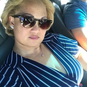 Meet your Posher, Eva