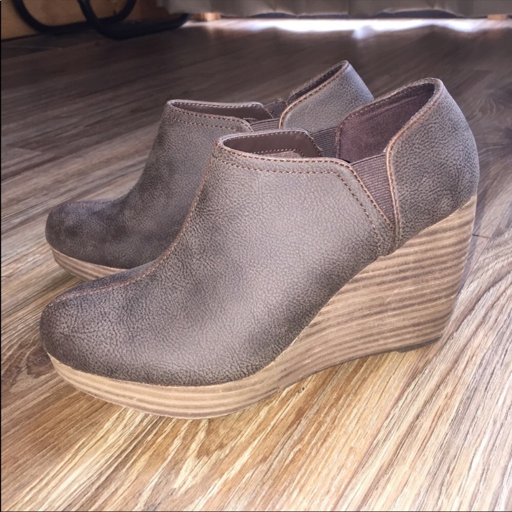 Dr. Scholl's Brown Wedges