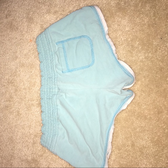 Hollister shorts - Picture 2 of 4