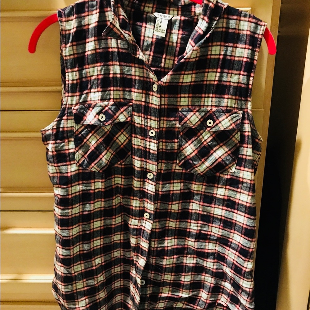 Sleeveless flannel!