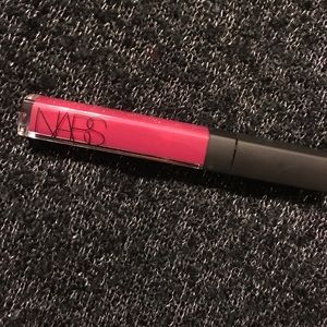 NARS lipgloss