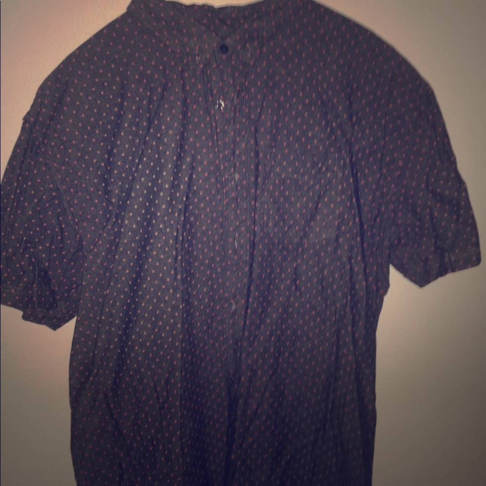 Gray Polkadot short sleeve button up