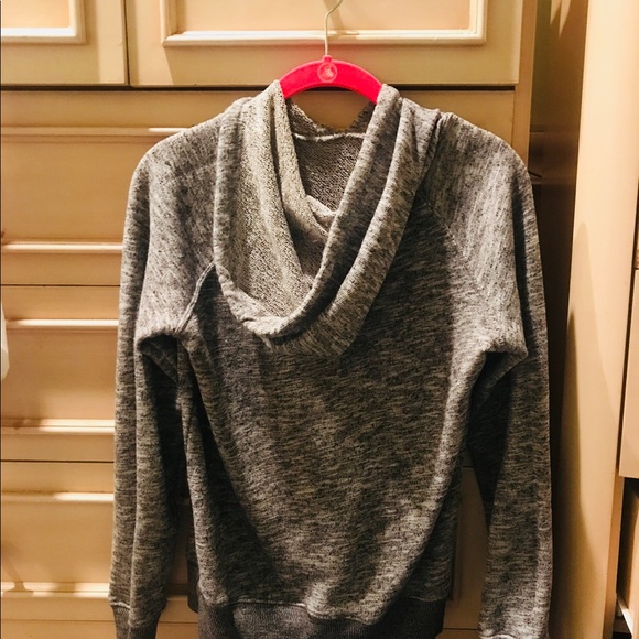 Comfy fall sweatshirt😊 - Picture 2 of 2