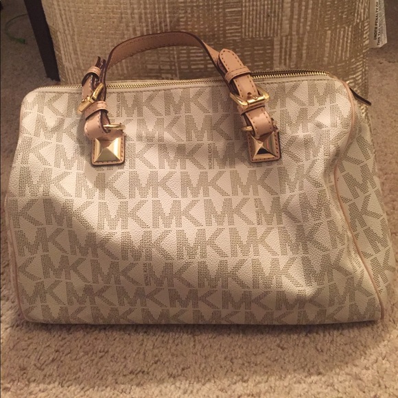 Michael Kors Handbags - Large Michael Kors bag