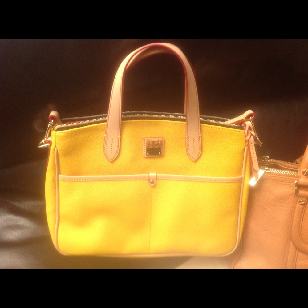 Dooney & Bourke