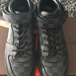 Louis Vuitton men's shoes size 10 - price is firm