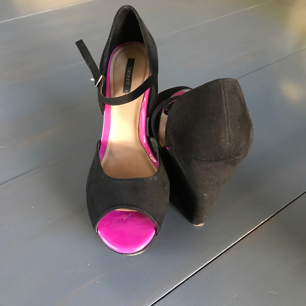 NIGHT CLUB WEDGES