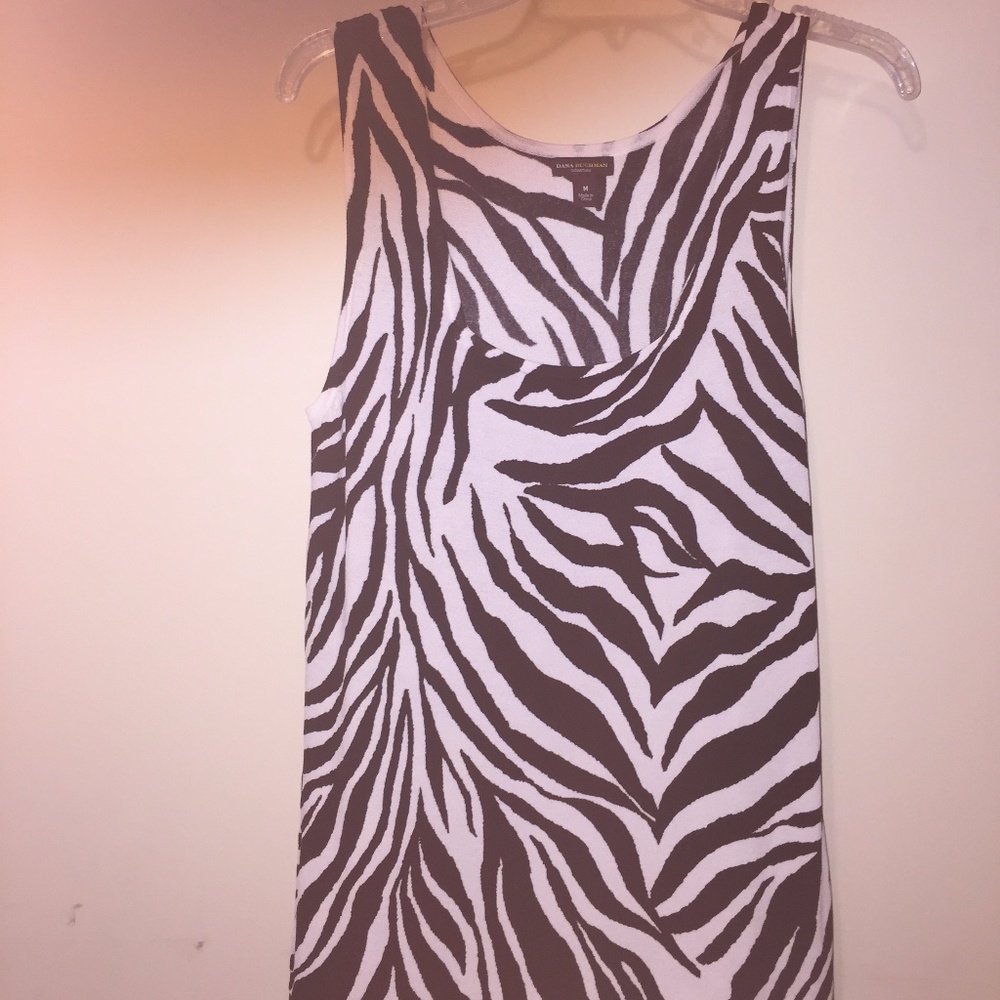 Women's sleeveless shell blouse