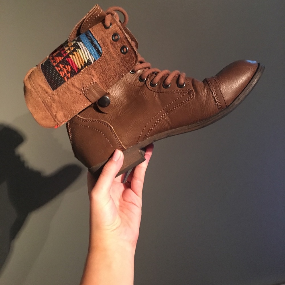 Rampage Boots