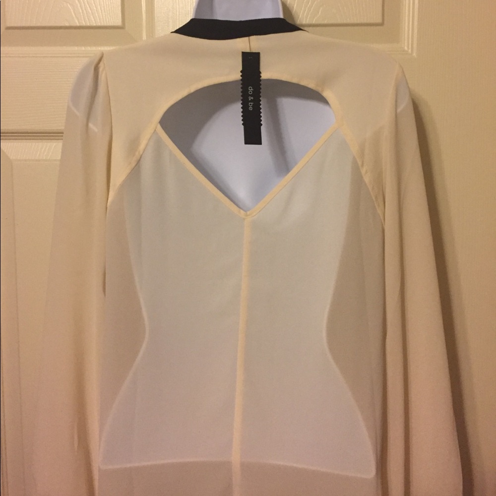 Cutout blouse - Picture 4 of 5