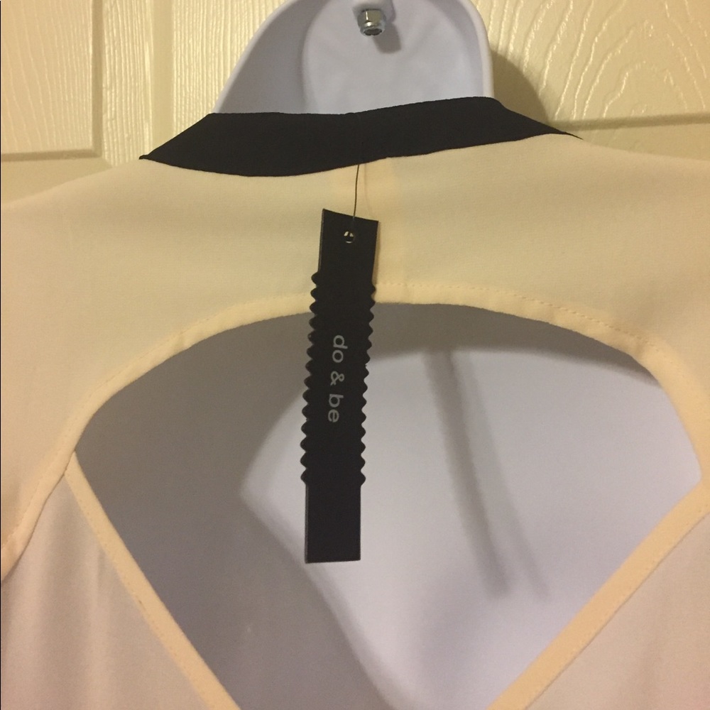 Cutout blouse - Picture 5 of 5