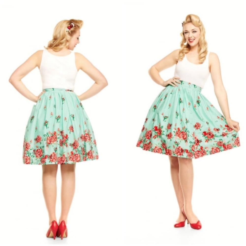 Rose Floral Pin Up Pocket Skirt - Picture 3 of 4