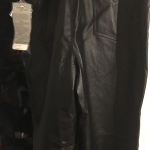 💯 % leather.32 inseam,40 waistline