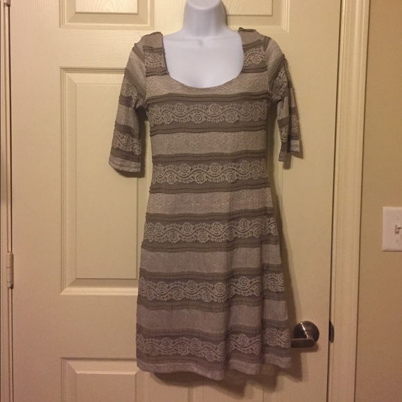 Lace mini dress - Picture 1 of 3