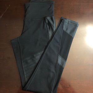 Athleta Power Gleam Tight