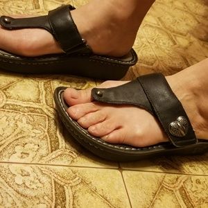 Flip flops