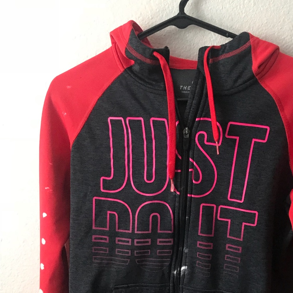 Nike sweatshirt