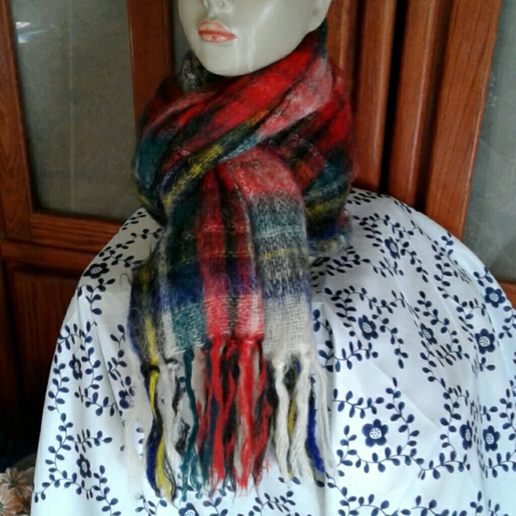 VINTAGE ROYAL SCOT LABELED FASHION SCARF - Picture 2 of 4