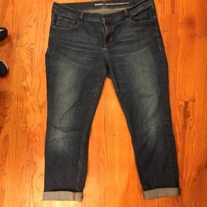 Old Navy size 12 straight leg crops