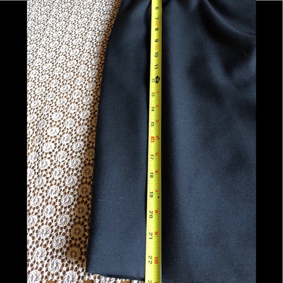 Host Pic🎉Lee Suit- Petite - Skirt & jacket🍁 - Picture 7 of 7