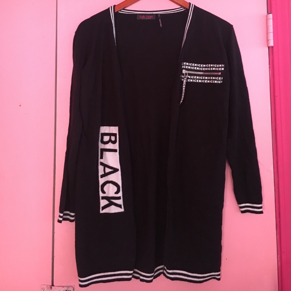 Long trendy black cardigan ♥️