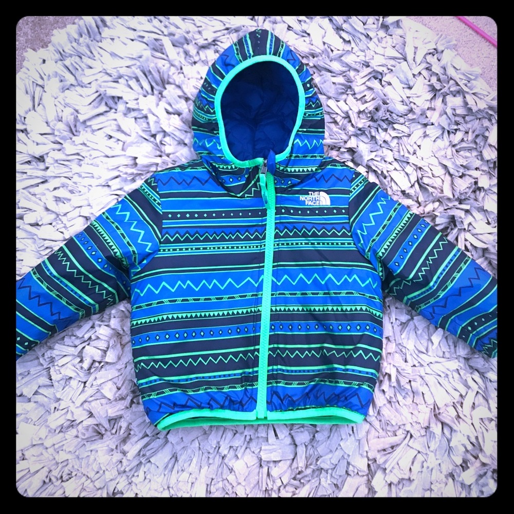 The North Face REVERSIBLE toddler parka!