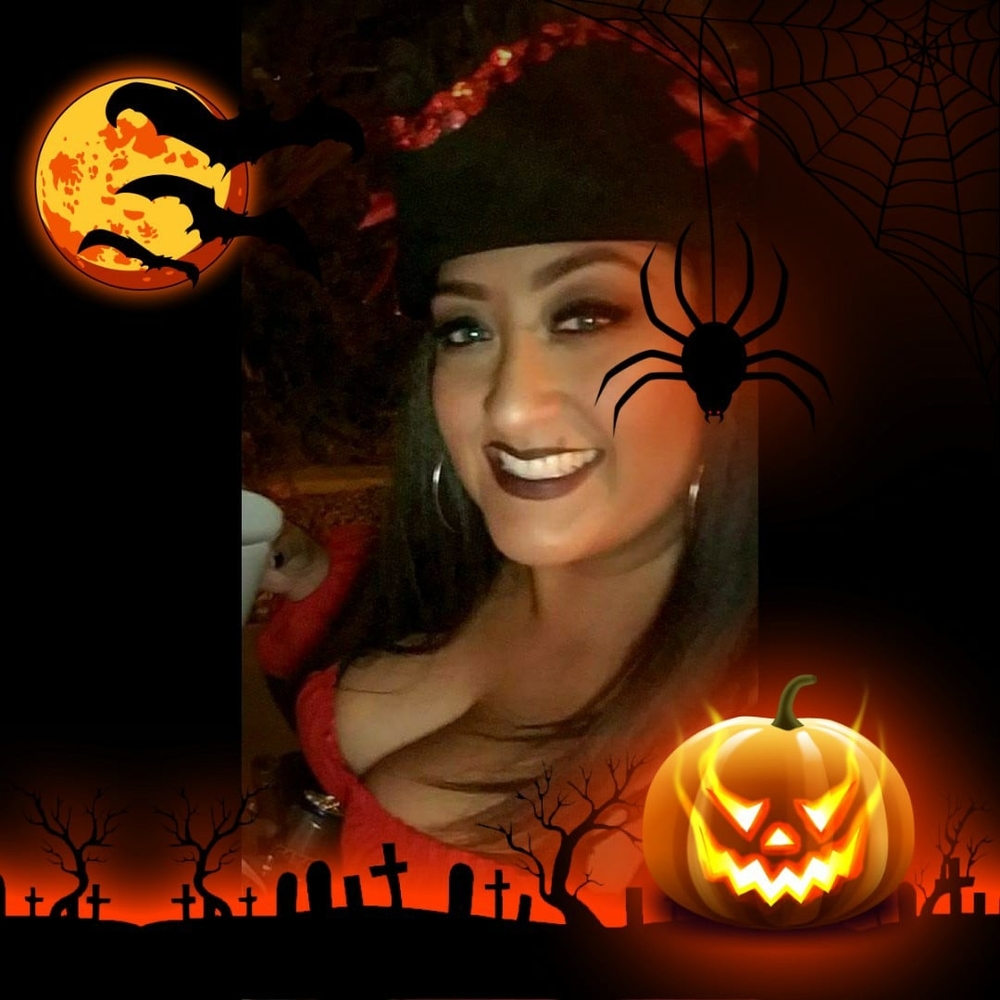 Meet your Posher, Monica