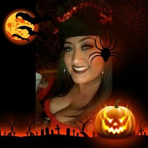 Meet your Posher, Monica