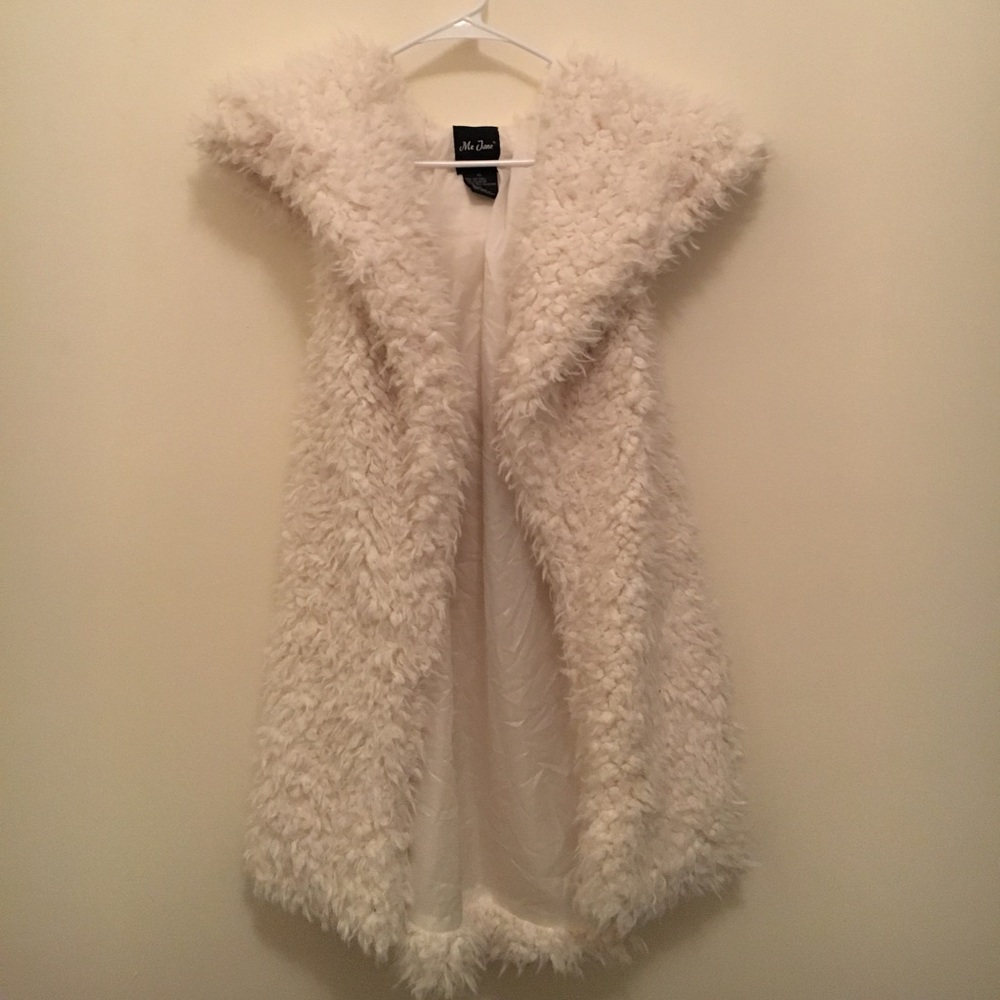 SOLD Fluffy vest
