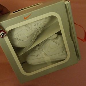 Infant air force 1s...