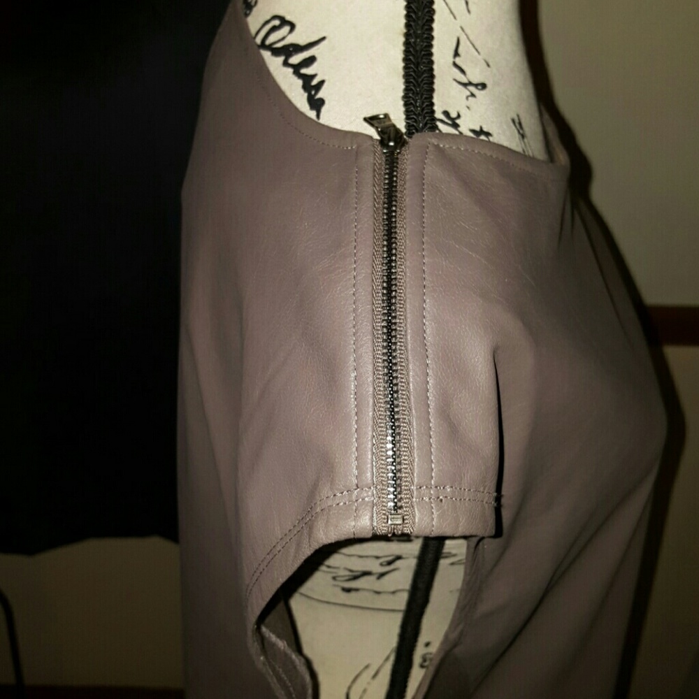 Dress - Picture 3 of 6