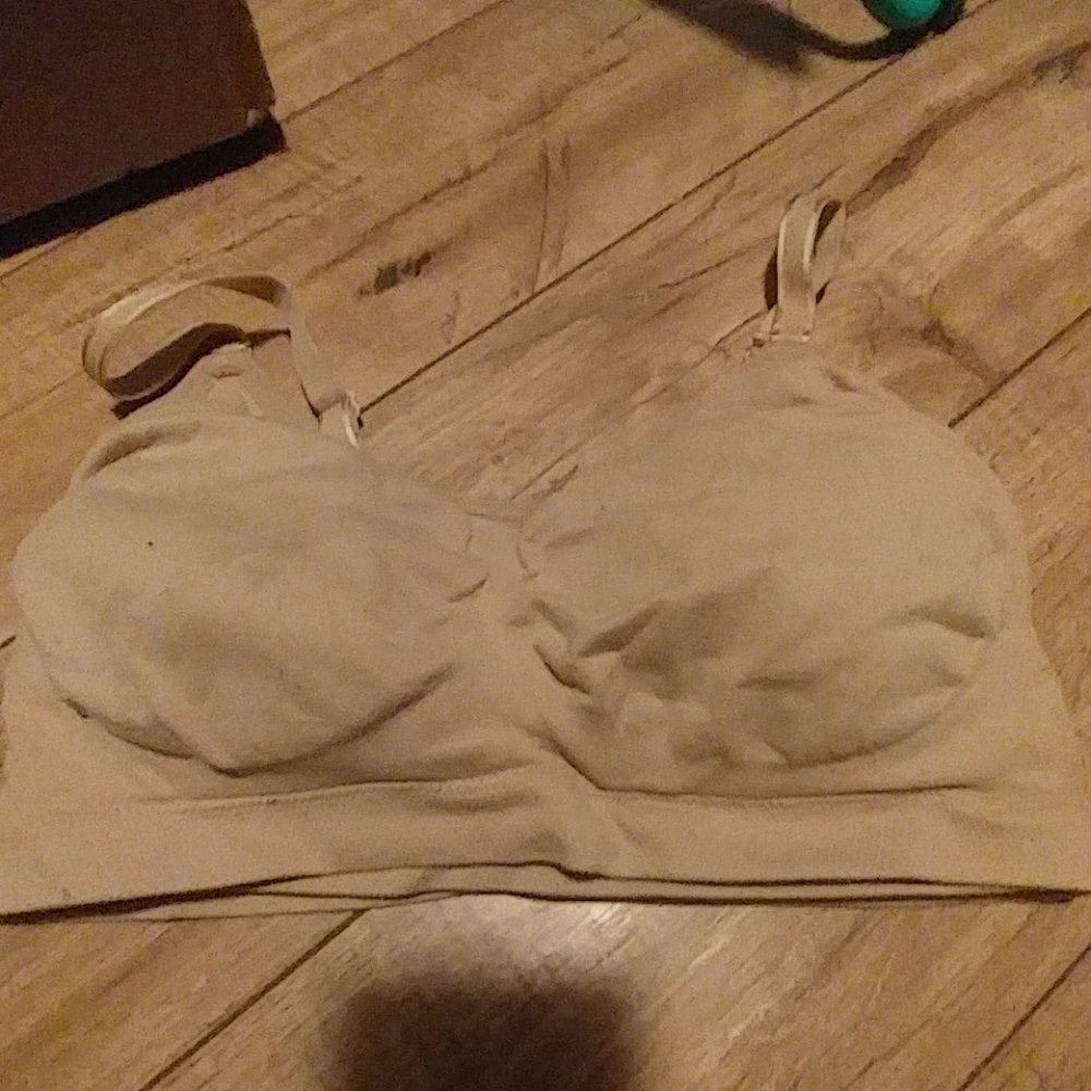 Medium nursing bra