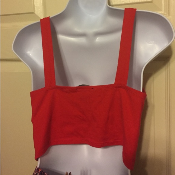 Bardot style cutout crop top - Picture 3 of 3