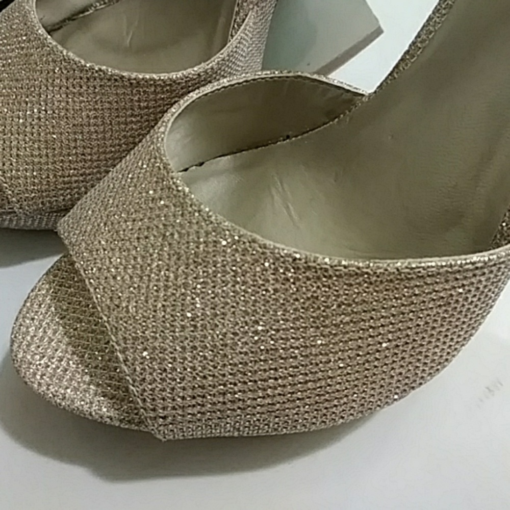 Call it spring heels - Picture 5 of 6