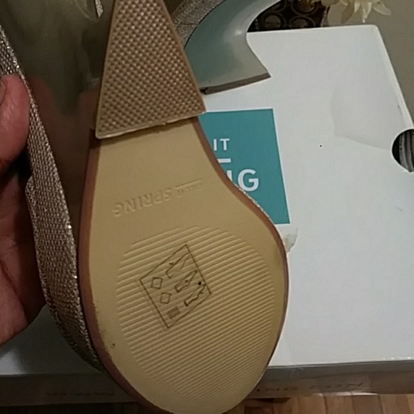 Call it spring heels - Picture 3 of 6