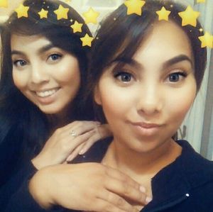 Meet your Posher, Estefania