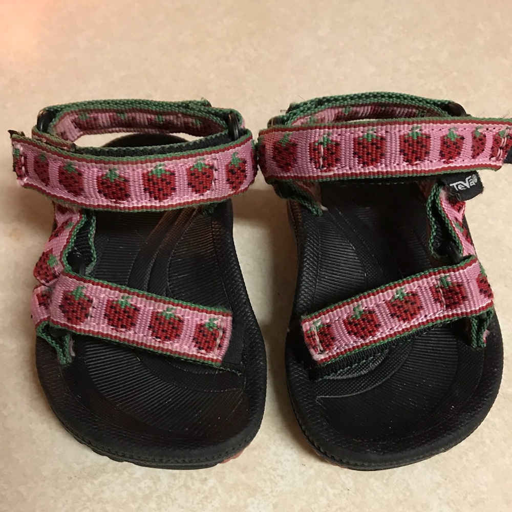 Infant Tevas