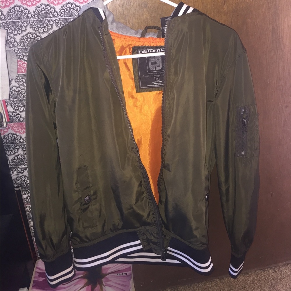 Hooded bomber jacket
