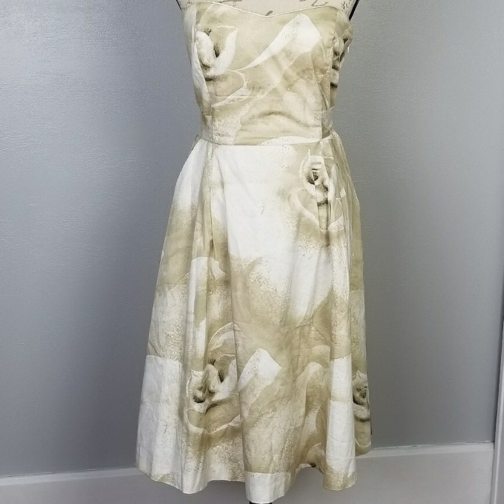 White House Black Market cream and white rose floral dress