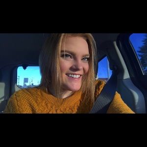 Meet your Posher, Lydia