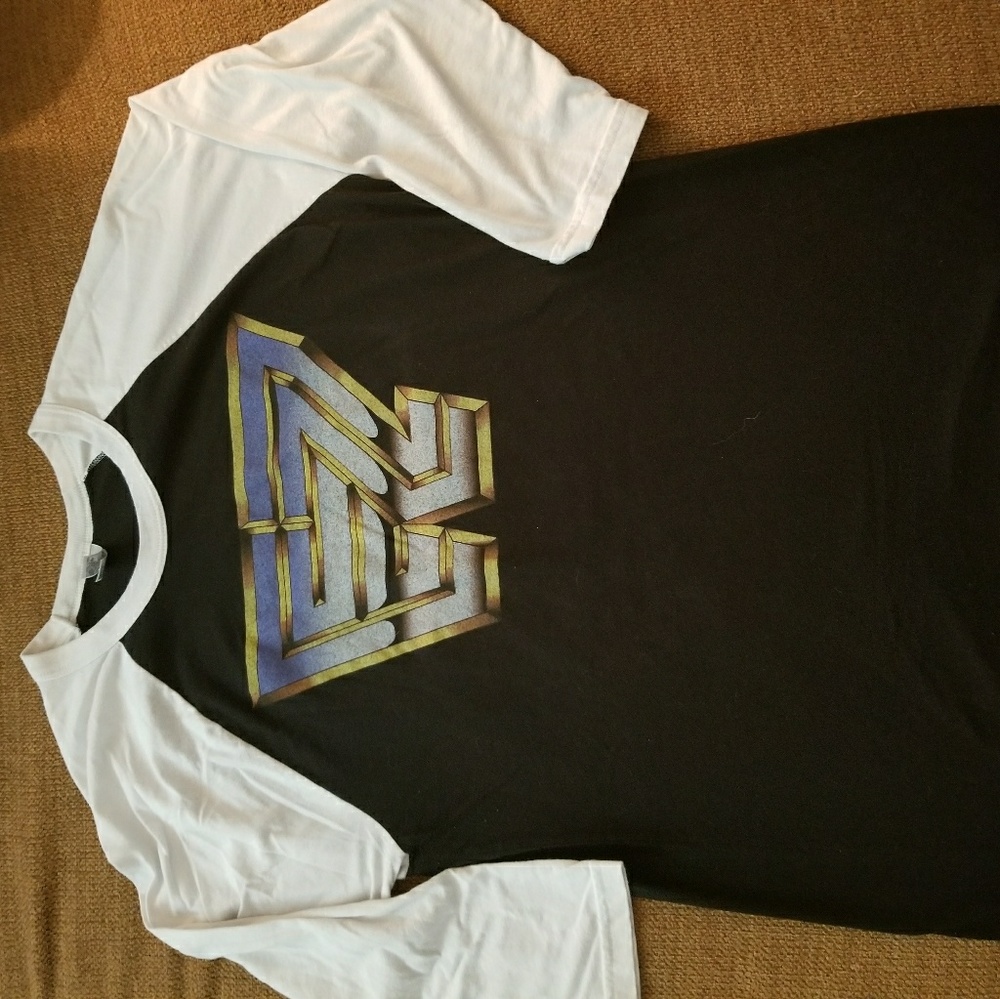 Men's graphic tee
