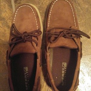 Boys sperry's