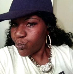 Meet your Posher, Lashunda