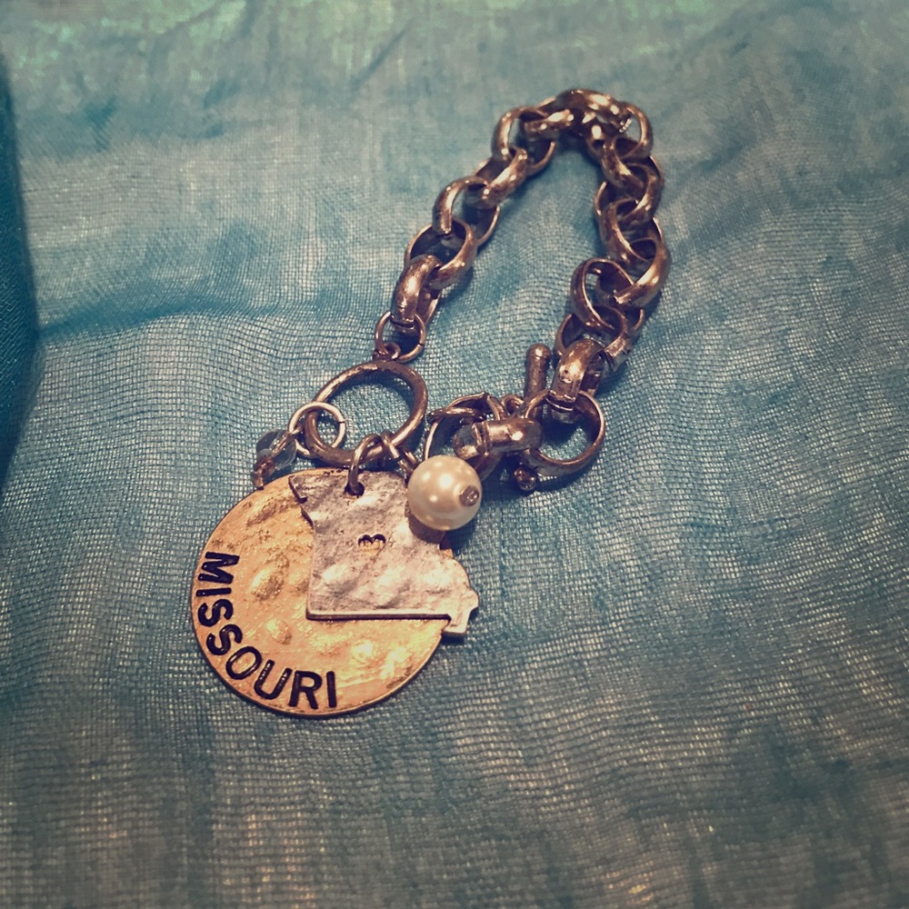 Missouri bracelet