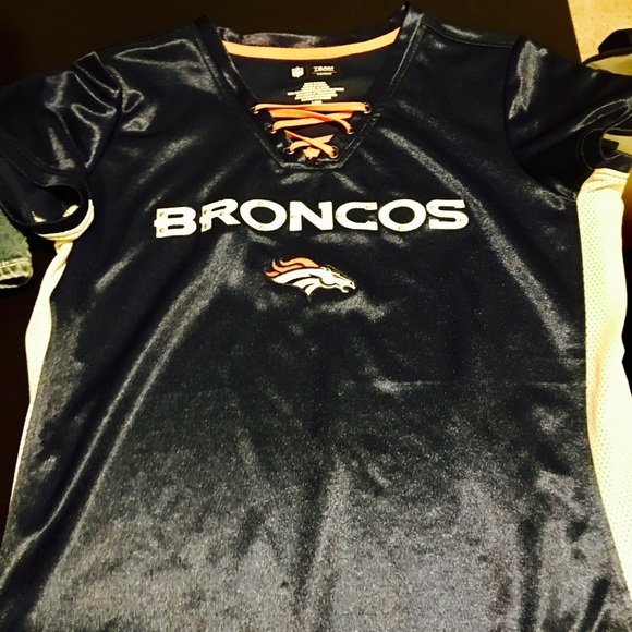 Woman’s Bronco silk shirt - Picture 2 of 2