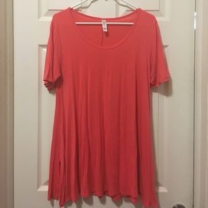 Pink XS LuLaRoe Perfect T