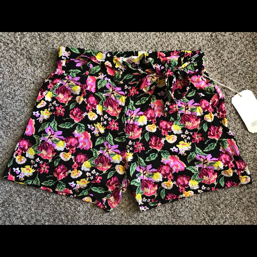High waist shorts
