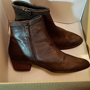 Brown ankle boot size 11